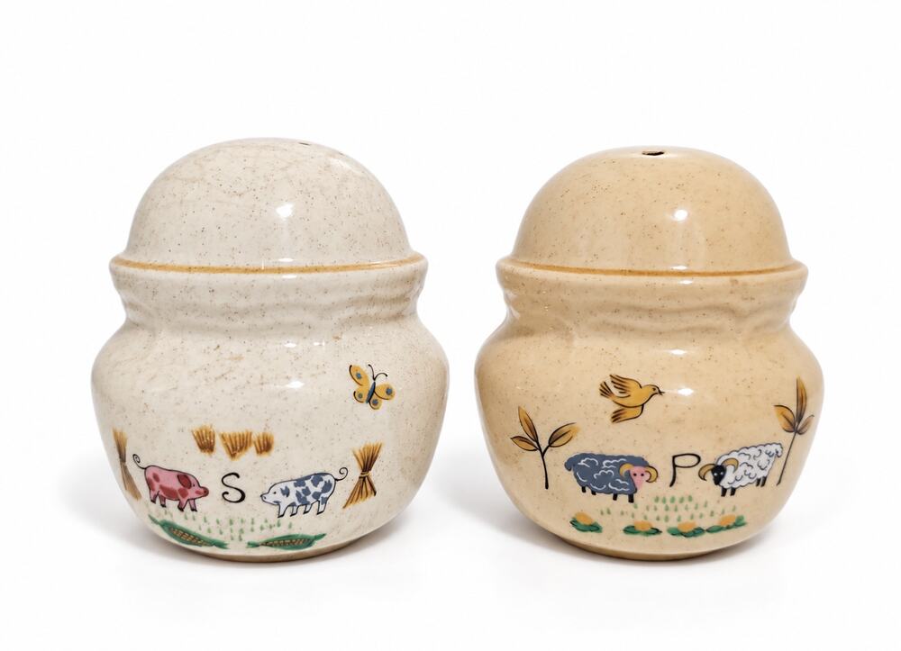 Vintage International Heartland Salt & Pepper Shakers Double Sided W/ Stoppers
